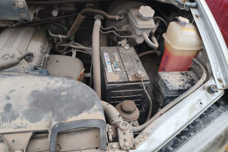 Used JAC Group Refine 2012 2.0L Timeless Edition HFC4GA3 Engine Bay Left