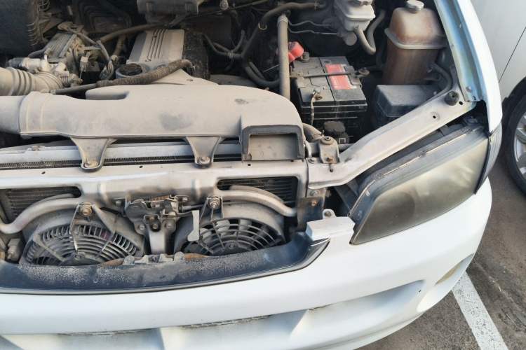 Used JAC Group Refine 2012 2.0L Timeless Edition HFC4GA3 Engine Bay Left
