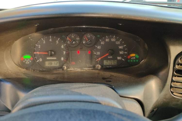 Used JAC Group Refine 2012 2.0L Timeless Edition HFC4GA3 Odometer Close Up