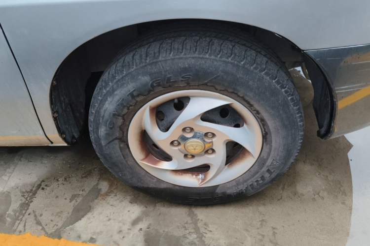 Used JAC Group Refine 2012 2.0L Timeless Edition HFC4GA3 Right Front Wheel Hub