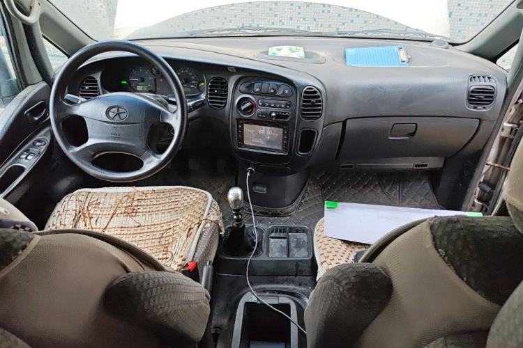 Used JAC Group Refine 2012 1.9T Shuttle Diesel Comfort Version HFC4DB1-2C Center Console