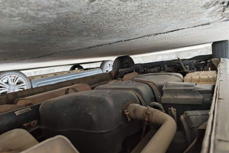 Used JAC Group Refine 2012 1.9T Shuttle Diesel Comfort Version HFC4DB1-2C Chassis Rear Left