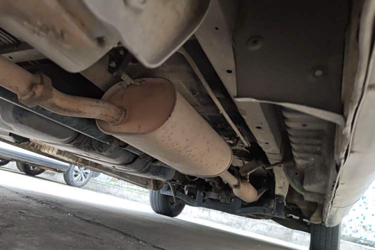 Used JAC Group Refine 2012 1.9T Shuttle Diesel Comfort Version HFC4DB1-2C Chassis Rear Right