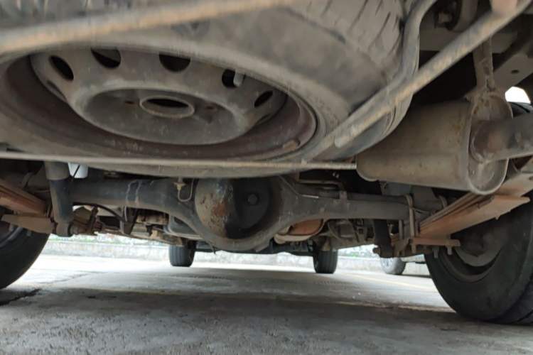 Used JAC Group Refine 2012 1.9T Shuttle Diesel Comfort Version HFC4DB1-2C Chassis Rear