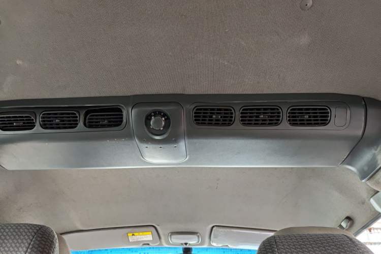 Used JAC Group Refine 2012 1.9T Shuttle Diesel Comfort Version HFC4DB1-2C Headliner