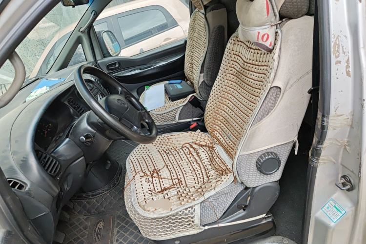 Used JAC Group Refine 2012 1.9T Shuttle Diesel Comfort Version HFC4DB1-2C Left Front Seat