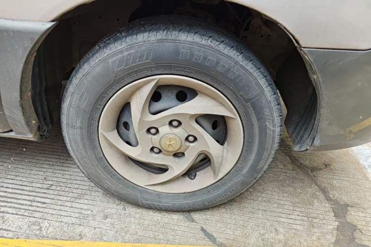 Used JAC Group Refine 2012 1.9T Shuttle Diesel Comfort Version HFC4DB1-2C Right Front Wheel Hub