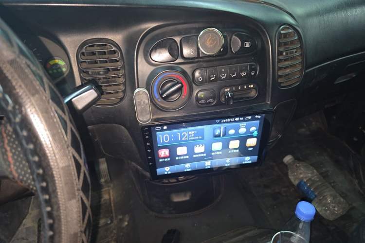 Used JAC Group Refine 2012 1.9T Shuttle Diesel Comfort Version HFC4DB1-2C Audio And AC Panel
