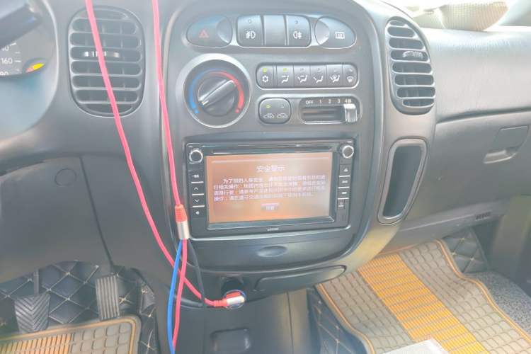Used JAC Group Refine 2012 1.9T Shuttle Diesel Comfort Version HFC4DB1-2C Audio And AC Panel