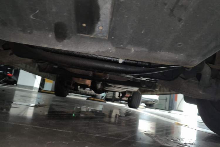 Used JAC Group Refine 2012 2.0L Timeless Edition HFC4GA3 Chassis Front