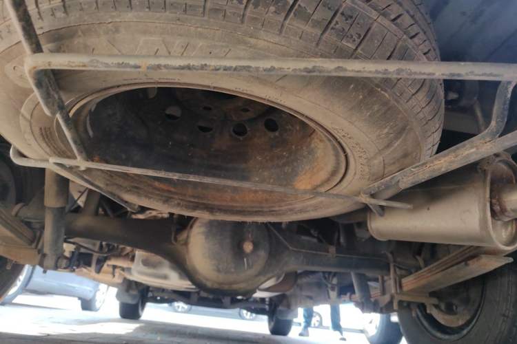 Used JAC Group Refine 2012 1.9T Shuttle Diesel Comfort Version HFC4DB1-2C Chassis Rear