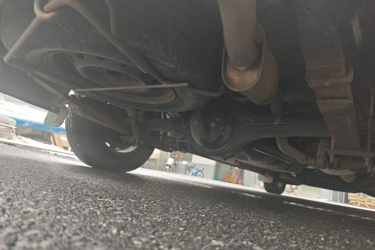 Used JAC Group Refine 2012 1.9T Shuttle Diesel Comfort Version HFC4DB1-2C Chassis Rear