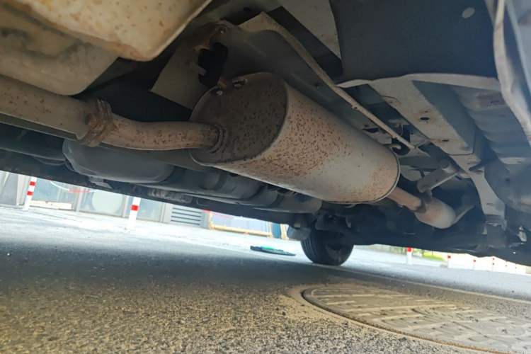Used JAC Group Refine 2012 1.9T Shuttle Diesel Comfort Version HFC4DB1-2C Chassis Rear Right