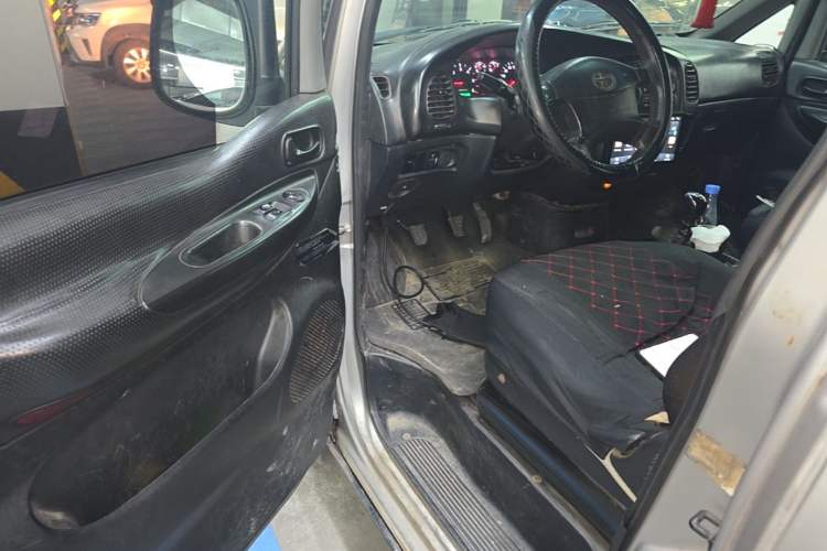 Used JAC Group Refine 2012 1.9T Shuttle Diesel Comfort Version HFC4DB1-2C Driver Seat