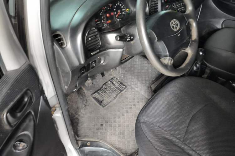 Used JAC Group Refine 2012 2.0L Timeless Edition HFC4GA3 Driver Seat