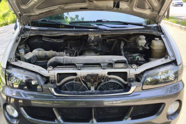 Used JAC Group Refine 2012 2.0L Timeless Edition HFC4GA3 Engine Bay