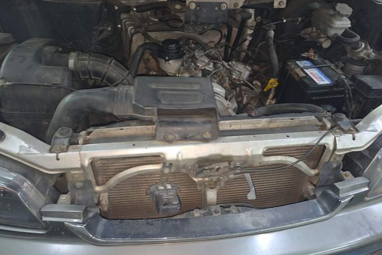 Used JAC Group Refine 2012 1.9T Shuttle Diesel Comfort Version HFC4DB1-2C Engine Bay