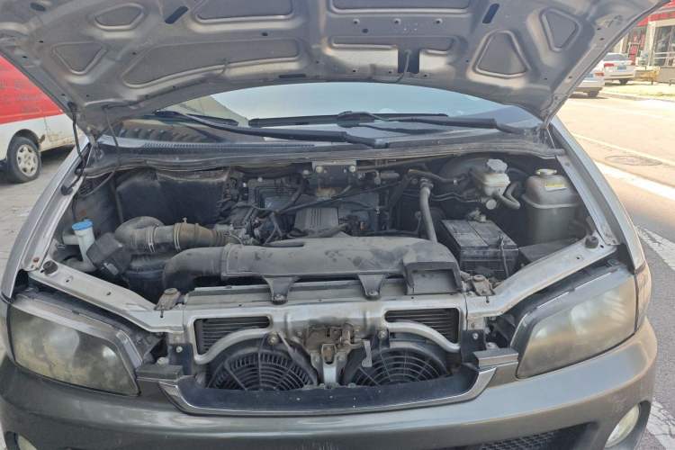 Used JAC Group Refine 2012 2.0L Timeless Edition HFC4GA3 Engine Bay