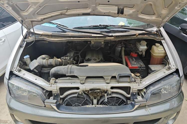 Used JAC Group Refine 2012 2.0L Timeless Edition HFC4GA3 Engine Bay