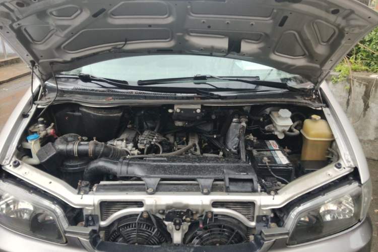Used JAC Group Refine 2012 2.0L Timeless Edition HFC4GA3 Engine Bay