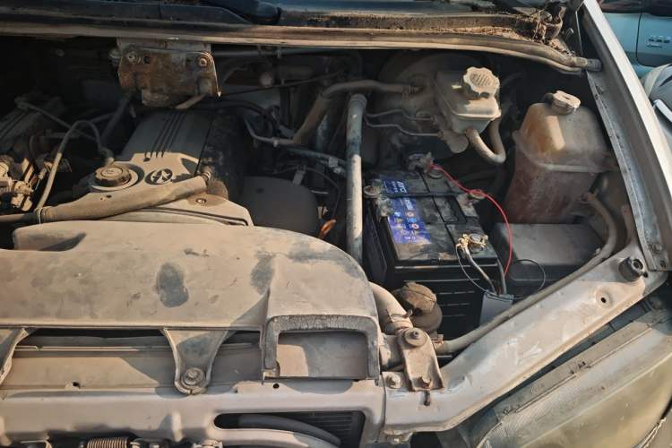 Used JAC Group Refine 2012 2.0L Timeless Edition HFC4GA3 Engine Bay Left