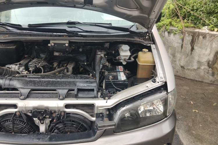 Used JAC Group Refine 2012 2.0L Timeless Edition HFC4GA3 Engine Bay Left