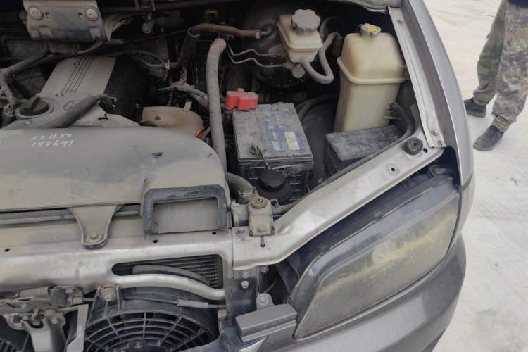 Used JAC Group Refine 2012 2.0L Timeless Edition HFC4GA3 Engine Bay Left