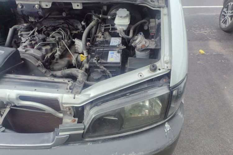 Used JAC Group Refine 2012 1.9T Shuttle Diesel Comfort Version HFC4DB1-2C Engine Bay Left