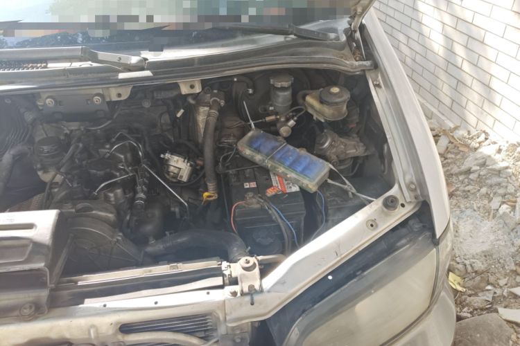 Used JAC Group Refine 2012 1.9T Shuttle Diesel Standard Model HFC4DB1-2C Engine Bay Left