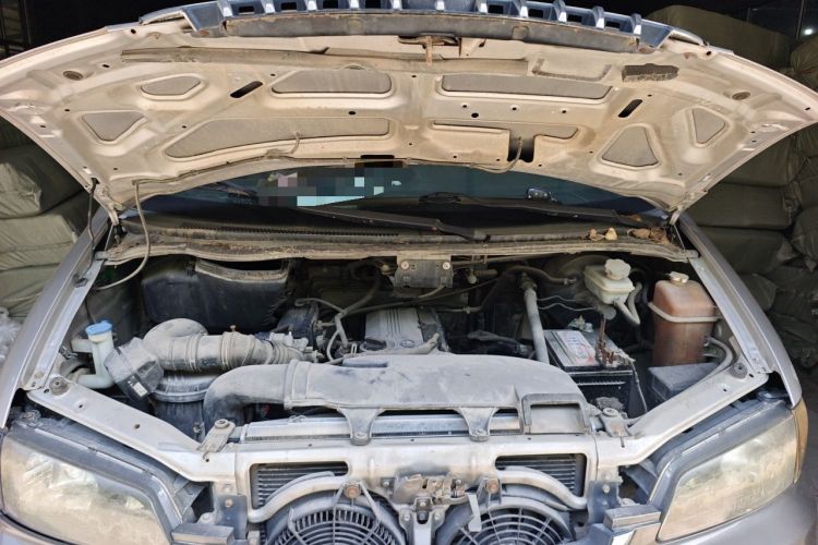 Used JAC Group Refine 2012 2.0L Timeless Edition HFC4GA3 Engine Bay