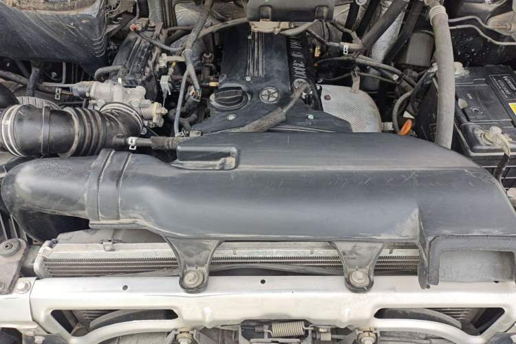 Used JAC Group Refine 2012 2.0L Timeless Edition HFC4GA3 Engine Bay