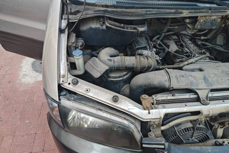 Used JAC Group Refine 2012 2.0L Timeless Edition HFC4GA3 Engine Bay Right