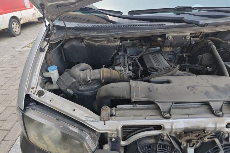 Used JAC Group Refine 2012 2.0L Timeless Edition HFC4GA3 Engine Bay Right