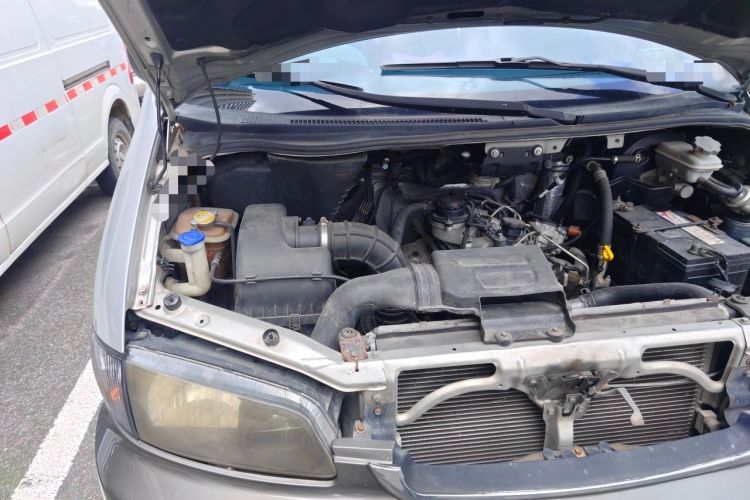 Used JAC Group Refine 2012 1.9T Shuttle Diesel Comfort Version HFC4DB1-2C Engine Bay Right