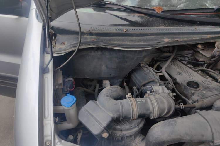 Used JAC Group Refine 2012 2.0L Timeless Edition HFC4GA3 Engine Bay Right