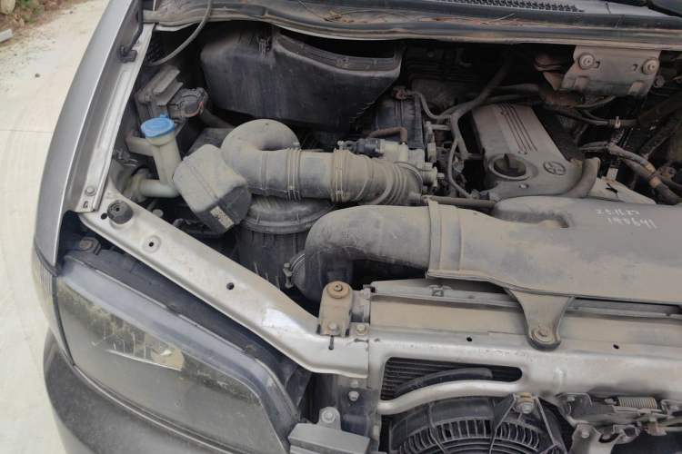 Used JAC Group Refine 2012 2.0L Timeless Edition HFC4GA3 Engine Bay Right