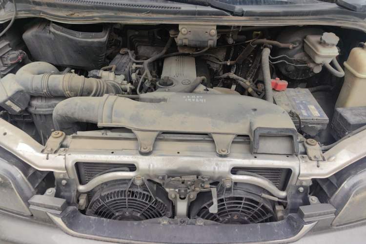 Used JAC Group Refine 2012 2.0L Timeless Edition HFC4GA3 Engine Bay
