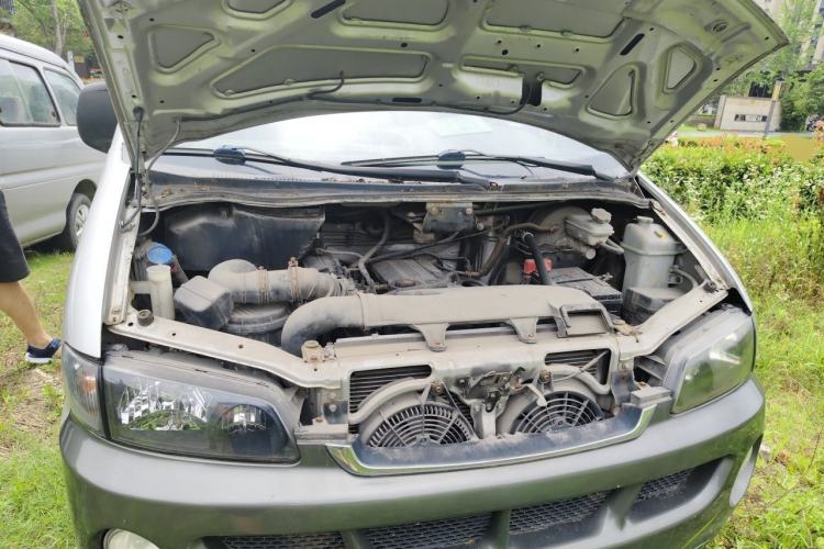 Used JAC Group Refine 2012 2.0L Timeless Edition HFC4GA3 Engine Bay