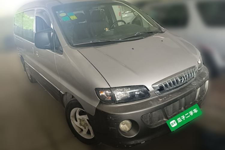Used JAC Group Refine 2012 1.9T Shuttle Diesel Standard Model HFC4DB1-2C Front Right 45 Deg