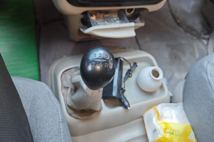 Used JAC Group Refine 2012 2.0L Timeless Edition HFC4GA3 Gear Lever