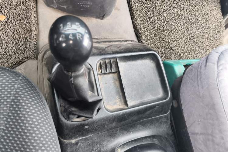 Used JAC Group Refine 2012 2.0L Timeless Edition HFC4GA3 Gear Lever