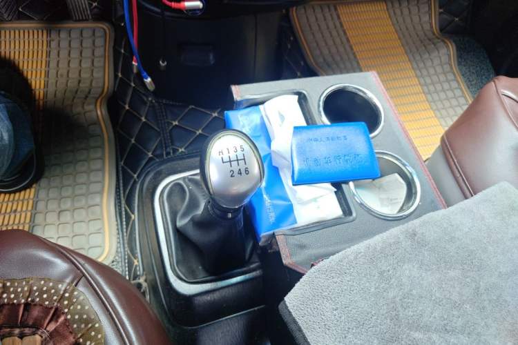 Used JAC Group Refine 2012 1.9T Shuttle Diesel Comfort Version HFC4DB1-2C Gear Lever