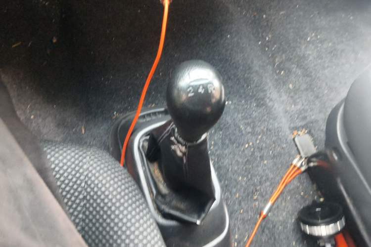 Used JAC Group Refine 2012 2.0L Timeless Edition HFC4GA3 Gear Lever