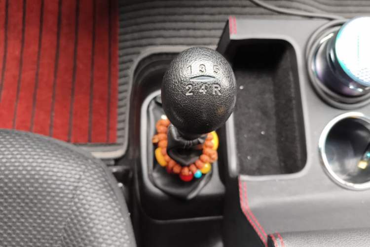 Used JAC Group Refine 2012 2.0L Timeless Edition HFC4GA3 Gear Lever