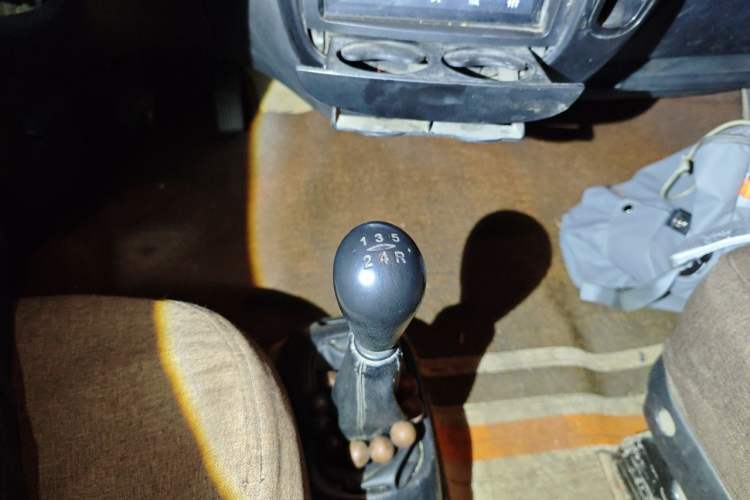 Used JAC Group Refine 2012 2.0L Timeless Edition HFC4GA3 Gear Lever