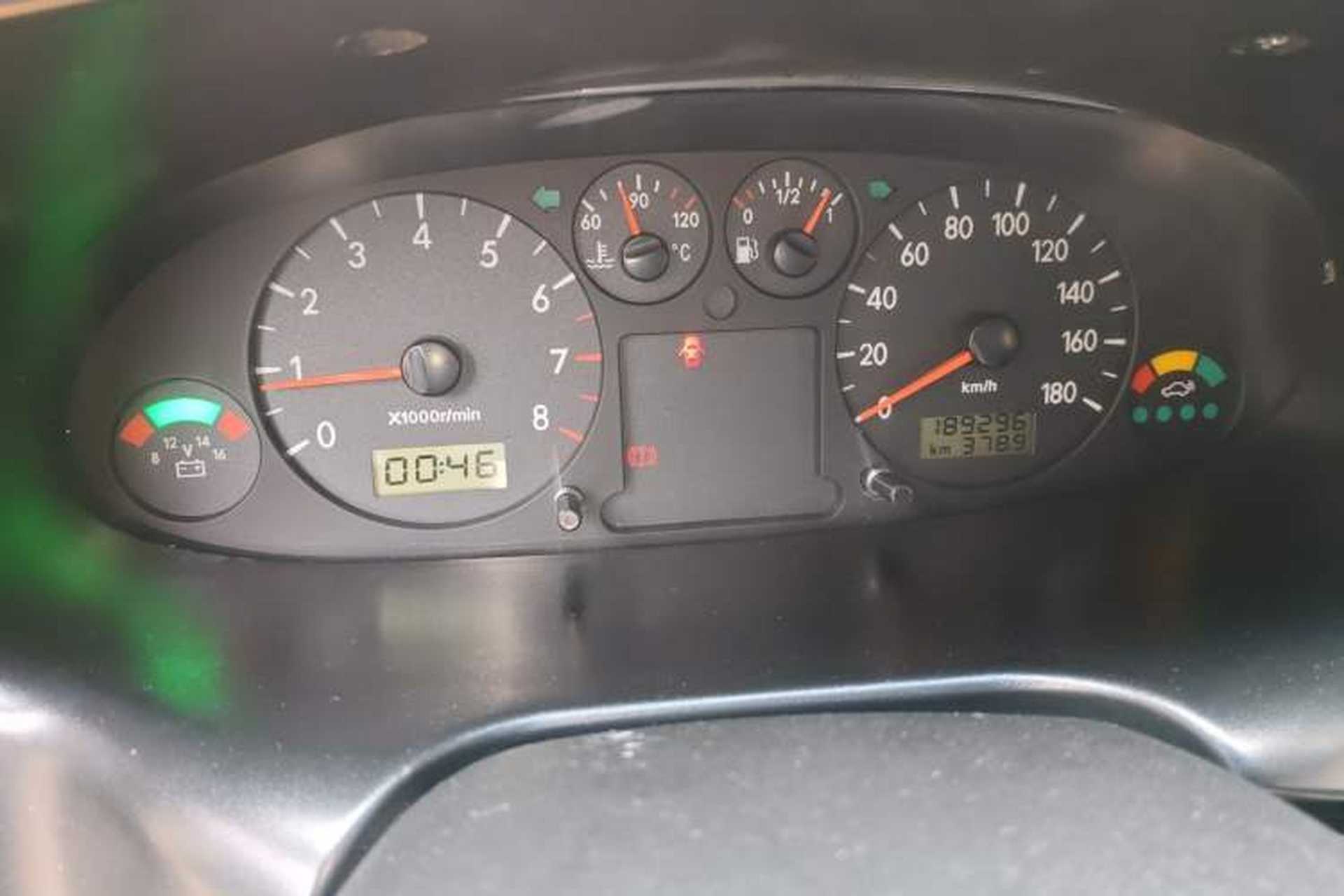 Used JAC Group Refine 2012 2.0L Timeless Edition HFC4GA3 Instrument Cluster