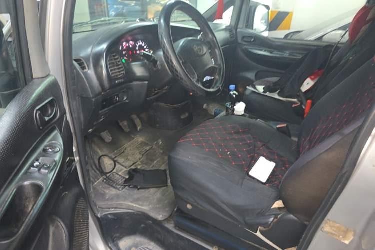 Used JAC Group Refine 2012 1.9T Shuttle Diesel Comfort Version HFC4DB1-2C Left Front Seat