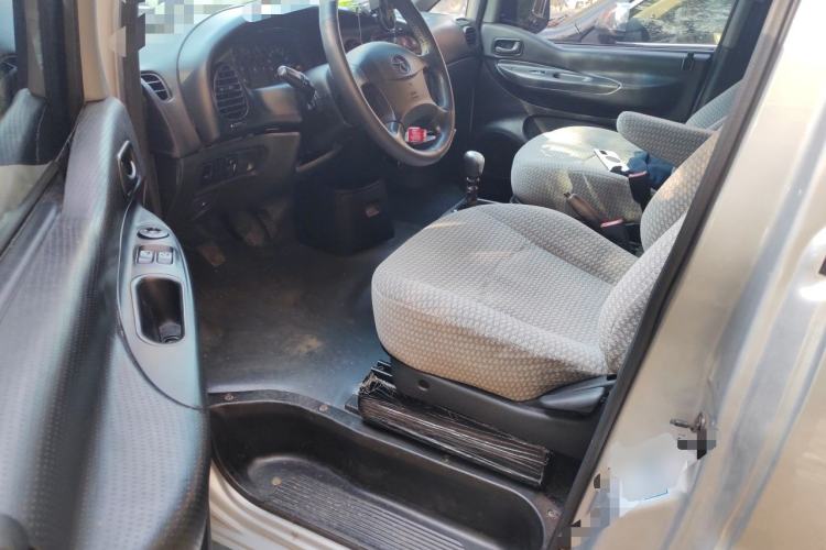 Used JAC Group Refine 2012 1.9T Shuttle Diesel Comfort Version HFC4DB1-2C Left Front Seat