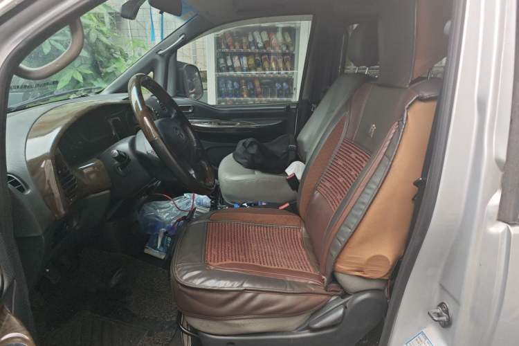 Used JAC Group Refine 2012 1.9T Shuttle Diesel Comfort Version HFC4DB1-2C Left Front Seat