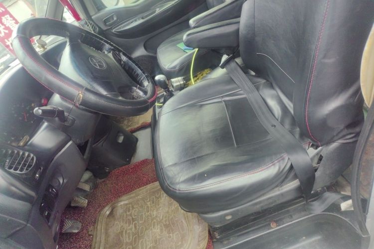 Used JAC Group Refine 2012 1.9T Shuttle Diesel Comfort Version HFC4DB1-2C Left Front Seat